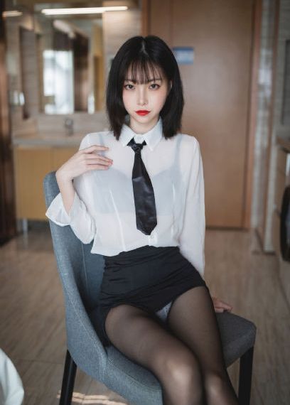 《工作的大人的恋爱情况》_1080完整版观看