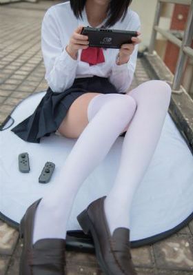 二女一杯原版在线观看_高清高清在线观看