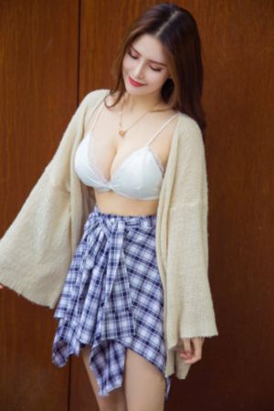 老色歌26uuu四月停香_4K高清免费观看