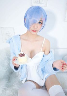 动漫美女被艹视频_高清完整版高清视频观看